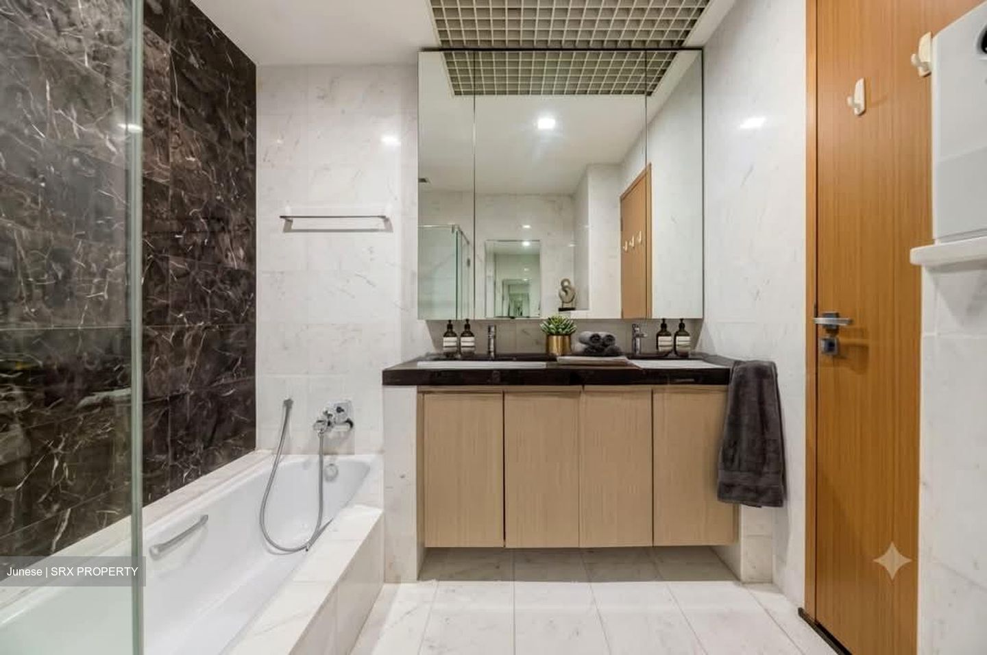 Luxus Hills (ph 7) (D28), Terrace #598167641